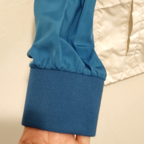 Solarcity - Windbreaker Jacket - Picture 6 of 16